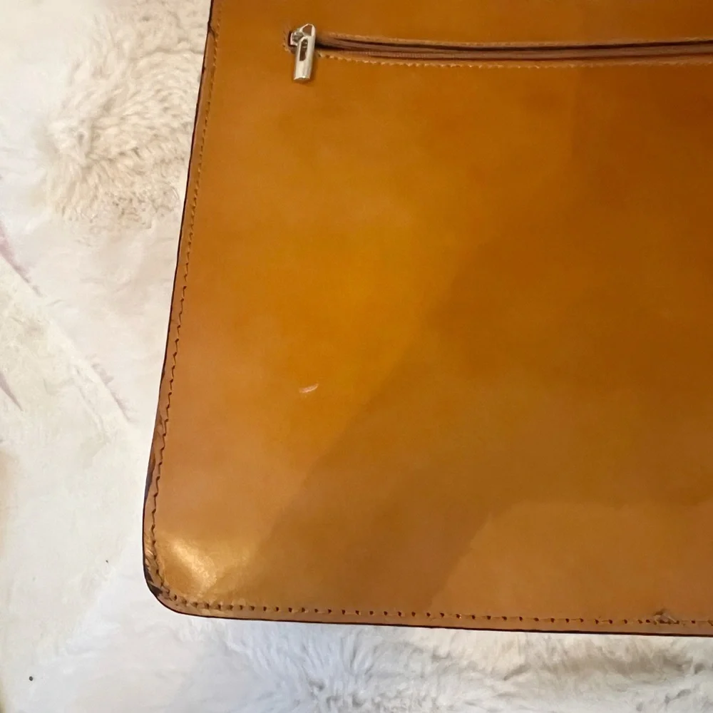 Presaman New York Leather Briefcase